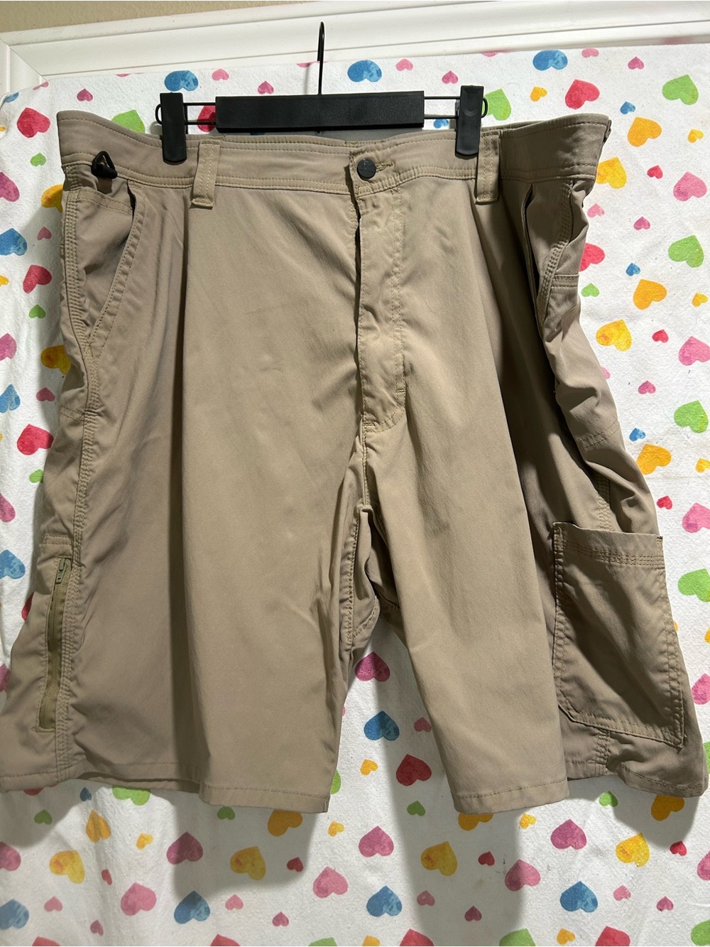 Wrangler Classic Men's Cargo Shorts in Khaki